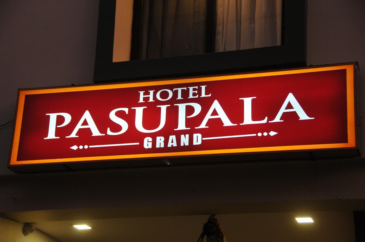 Hotel Pasupala Grand Anantapur Luaran gambar